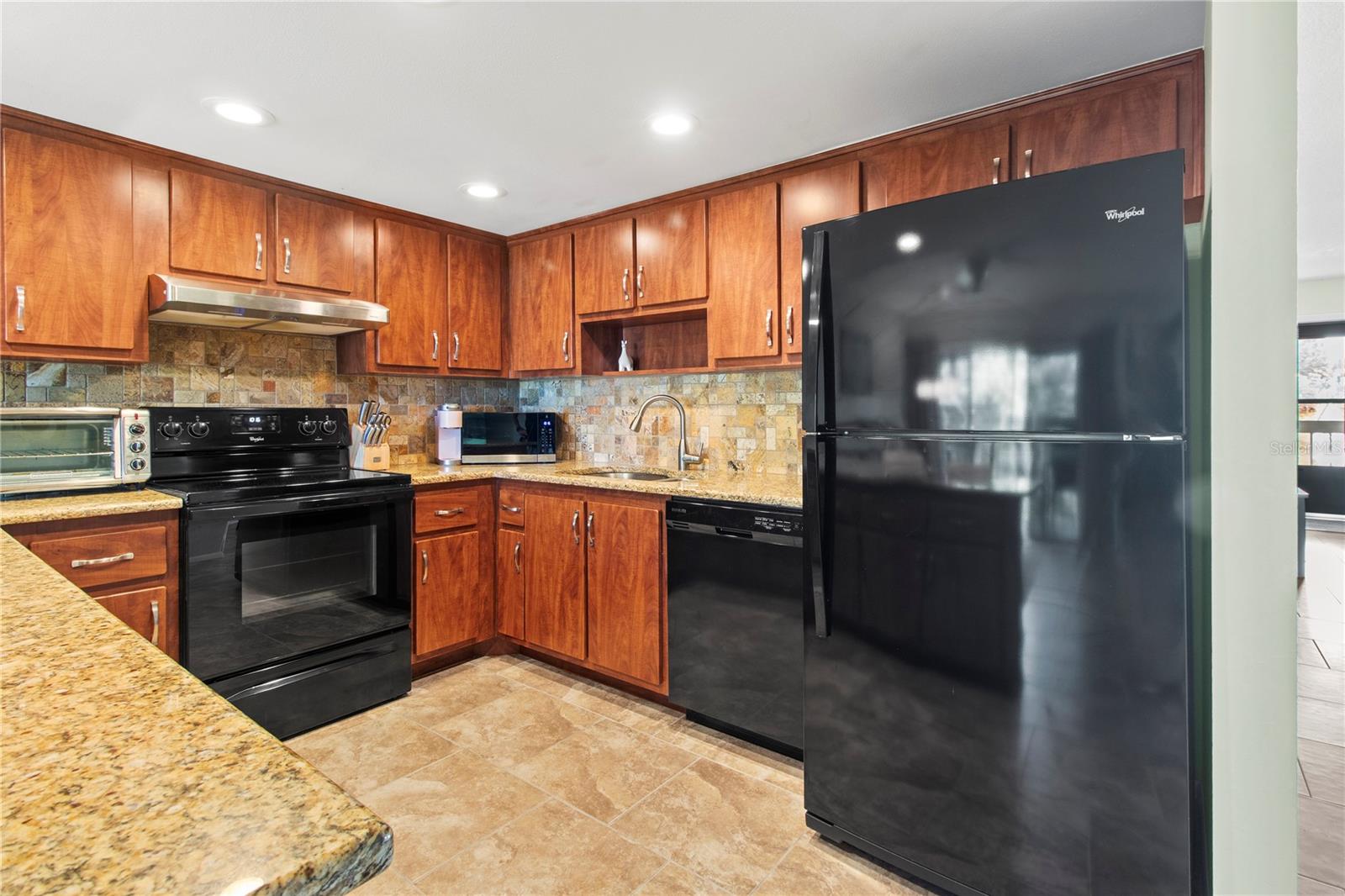 315 30TH AVE W #B411, BRADENTON, FL, 34205