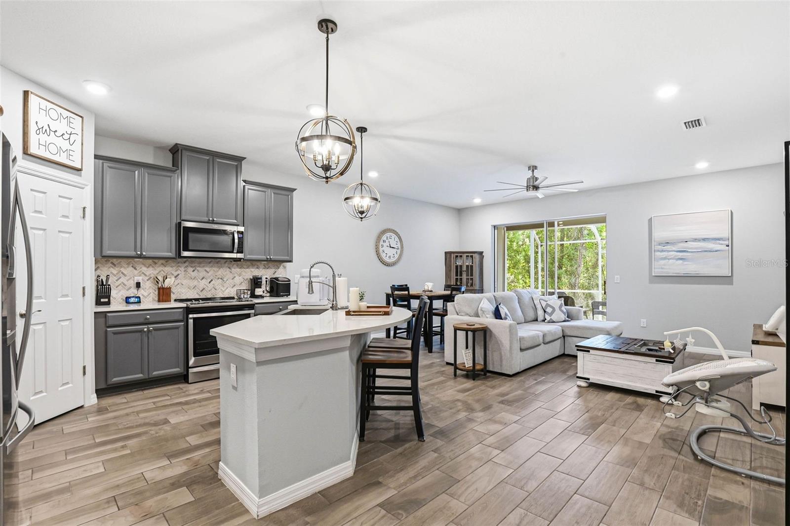 2818 GRAND KEMERTON PL, TAMPA, FL, 33618