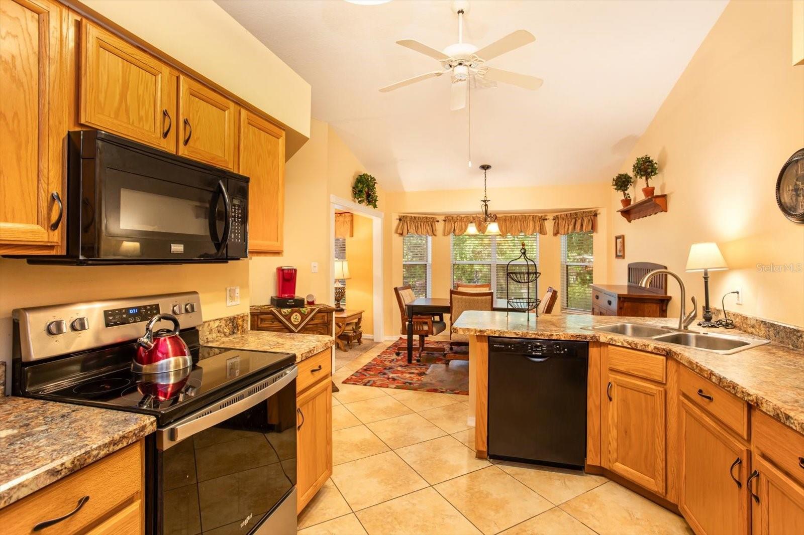 25845 GLEN EAGLE DR, LEESBURG, FL, 34748