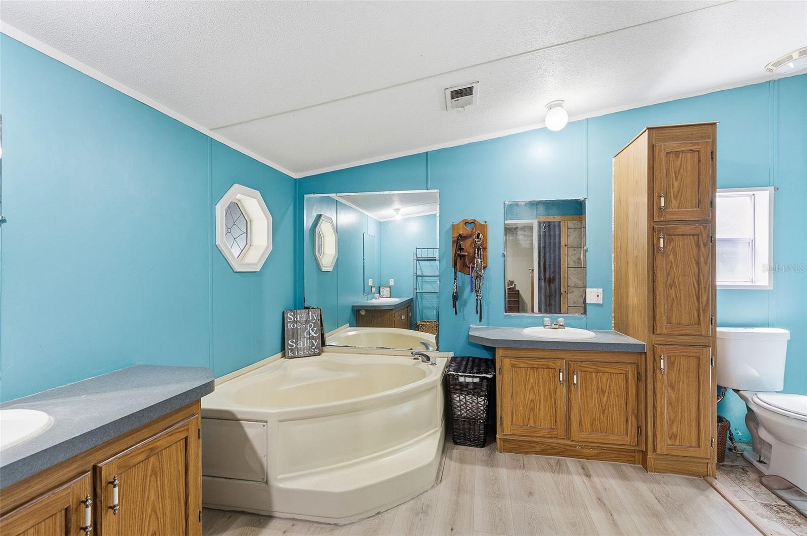3591 N CANOE CREEK RD, KENANSVILLE, FL, 34739