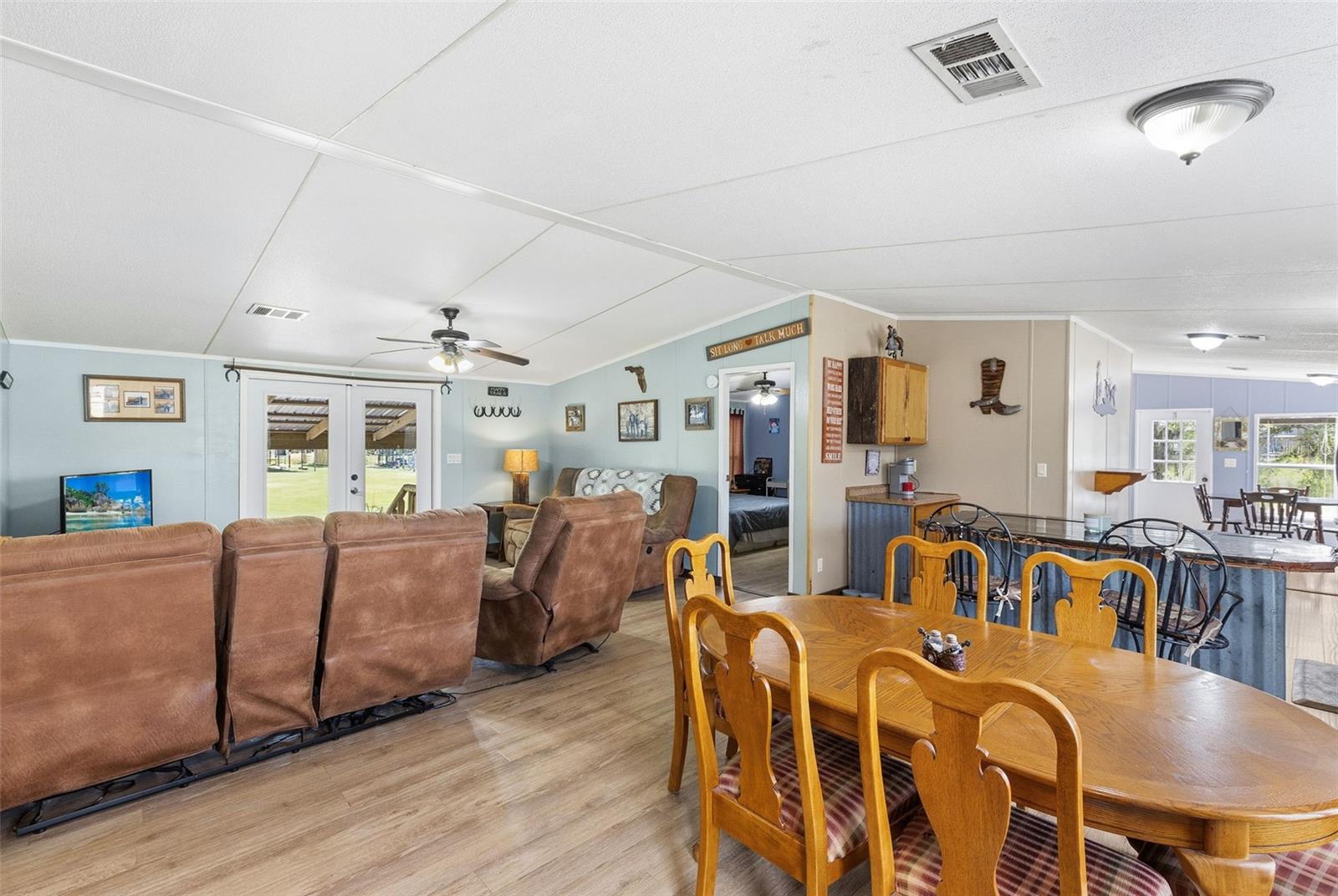 3591 N CANOE CREEK RD, KENANSVILLE, FL, 34739