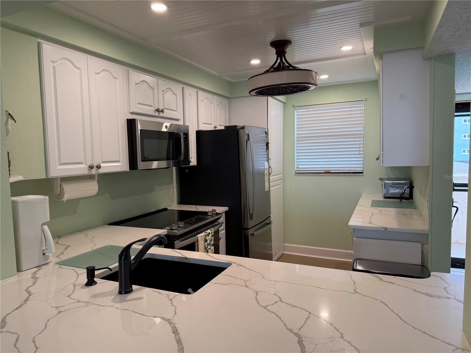 18304 GULF BLVD #105, REDINGTON SHORES, FL, 33708