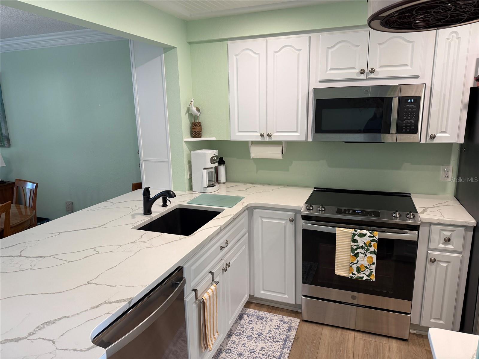 18304 GULF BLVD #105, REDINGTON SHORES, FL, 33708