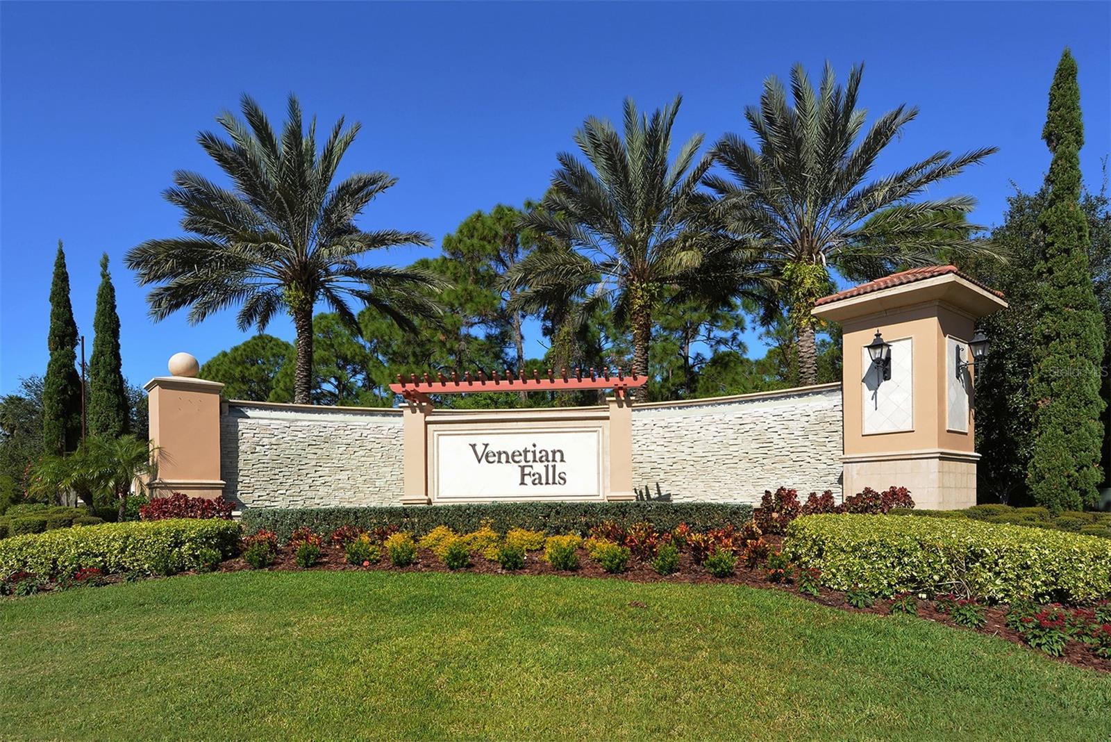 11121 CAMPAZZO DR, VENICE, FL, 34292