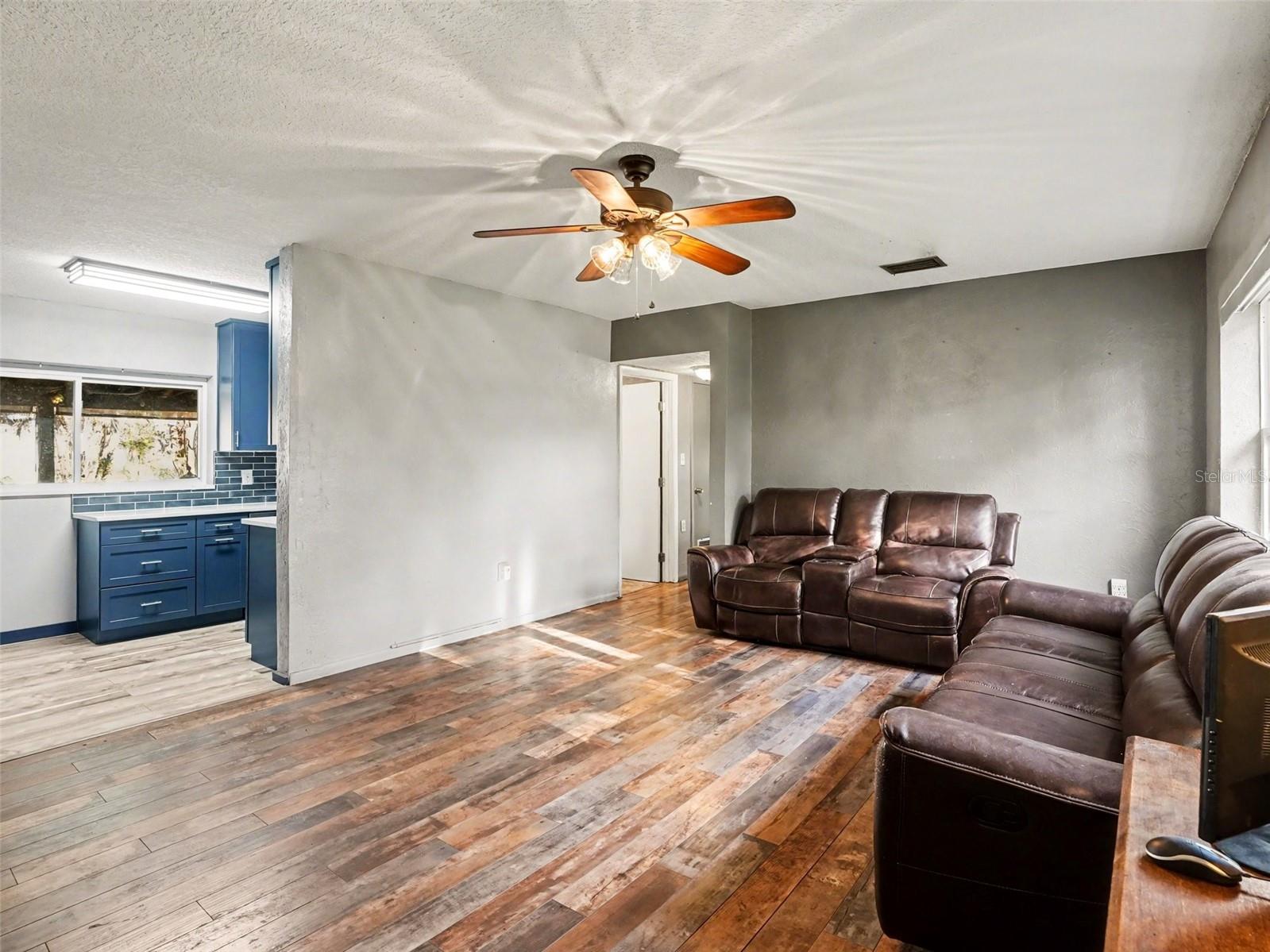 3214 DAWLEY AVE, ORLANDO, FL, 32806