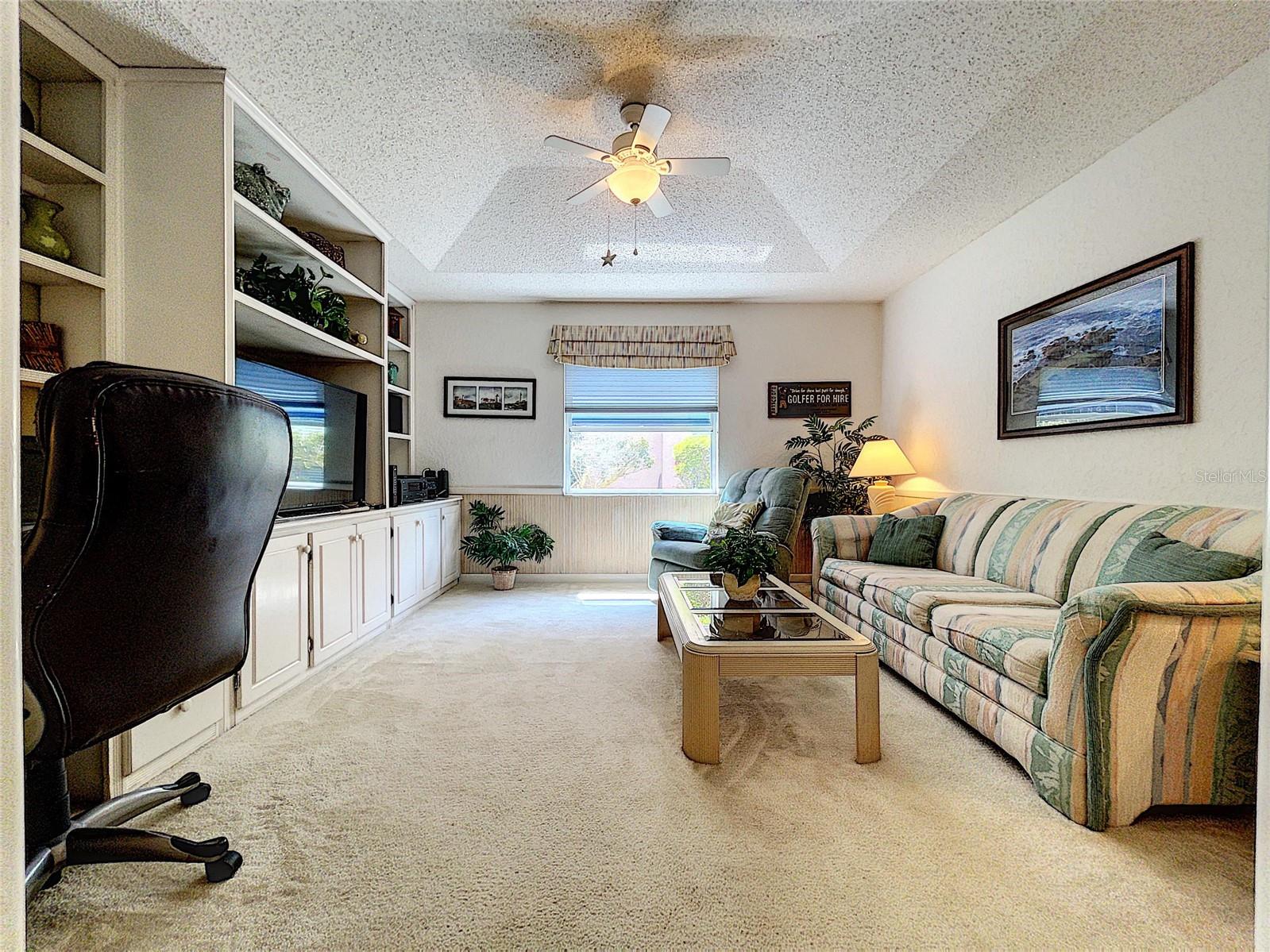 9408 NEW ORLEANS DR, WEEKI WACHEE, FL, 34613