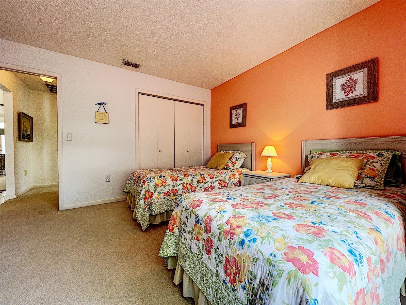 9408 NEW ORLEANS DR, WEEKI WACHEE, FL, 34613