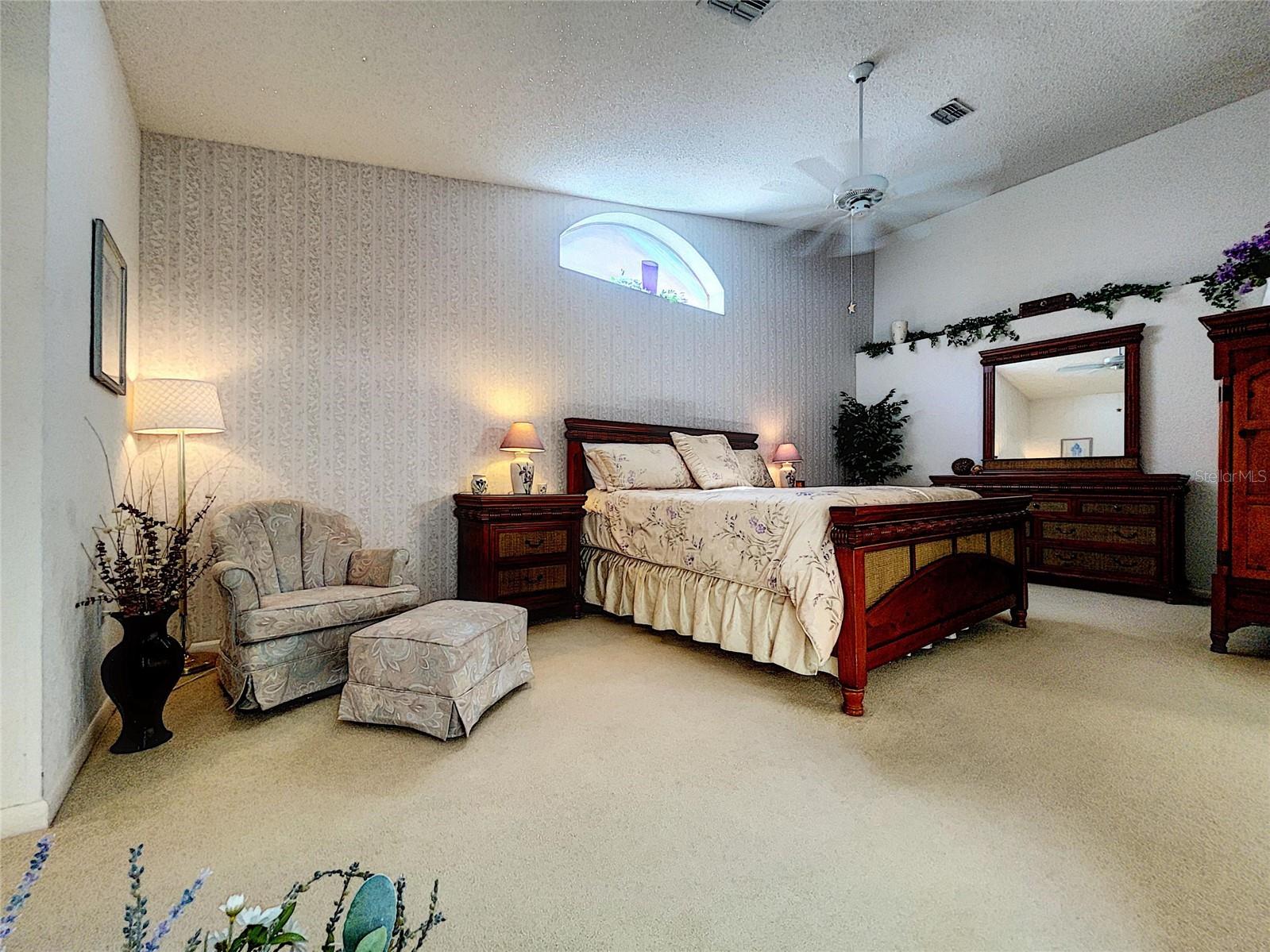 9408 NEW ORLEANS DR, WEEKI WACHEE, FL, 34613