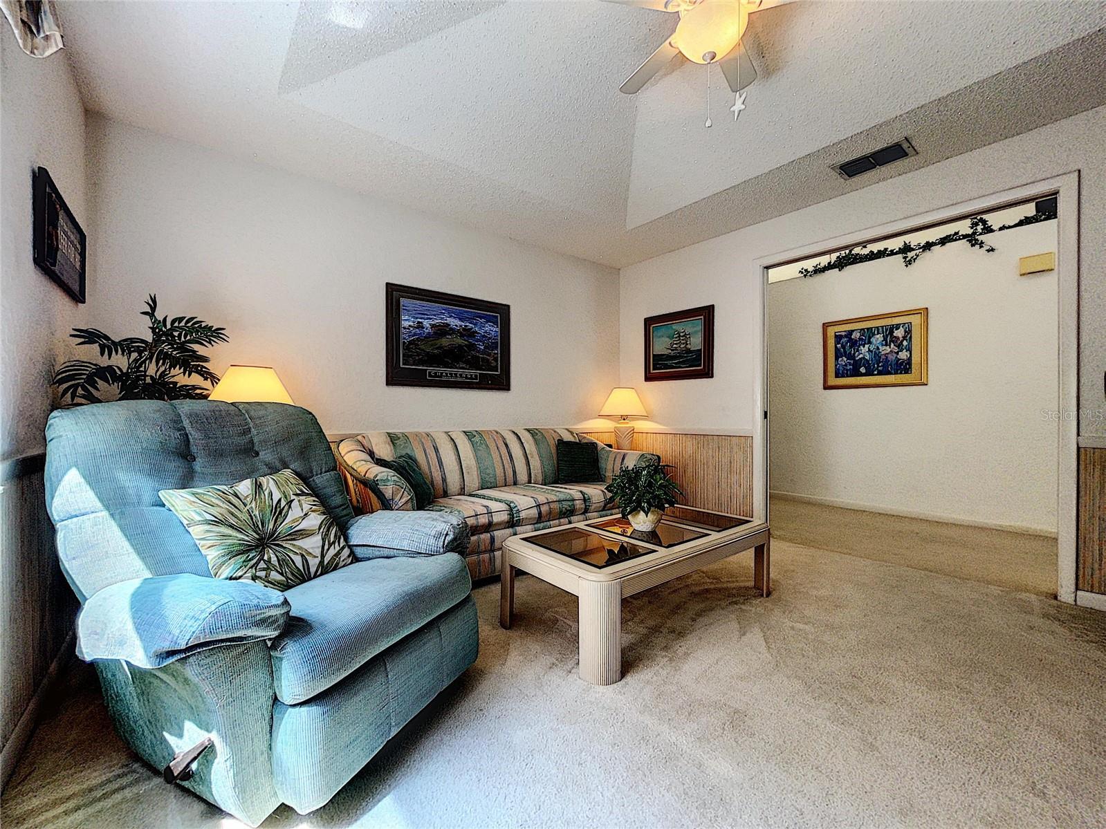9408 NEW ORLEANS DR, WEEKI WACHEE, FL, 34613