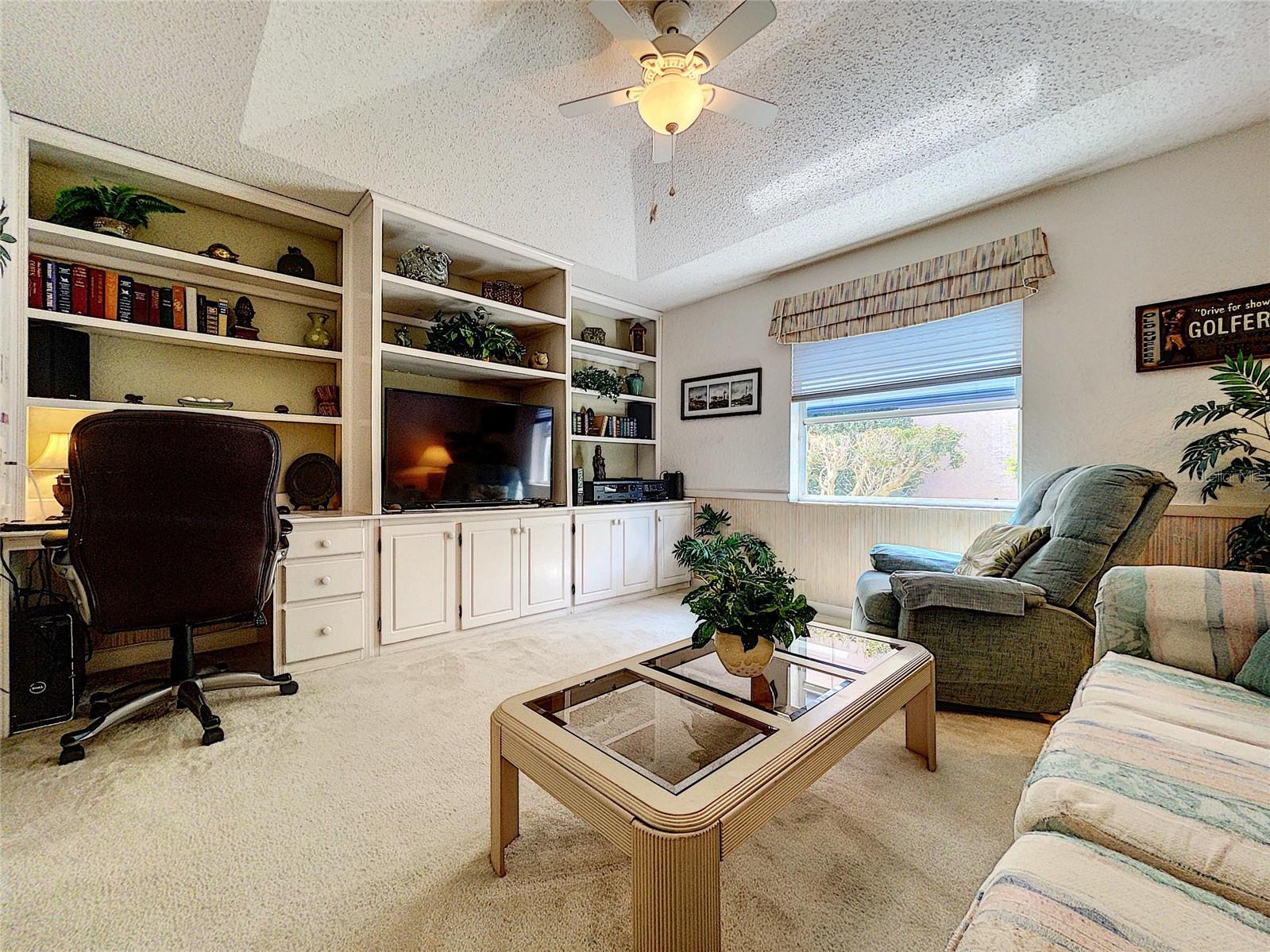 9408 NEW ORLEANS DR, WEEKI WACHEE, FL, 34613