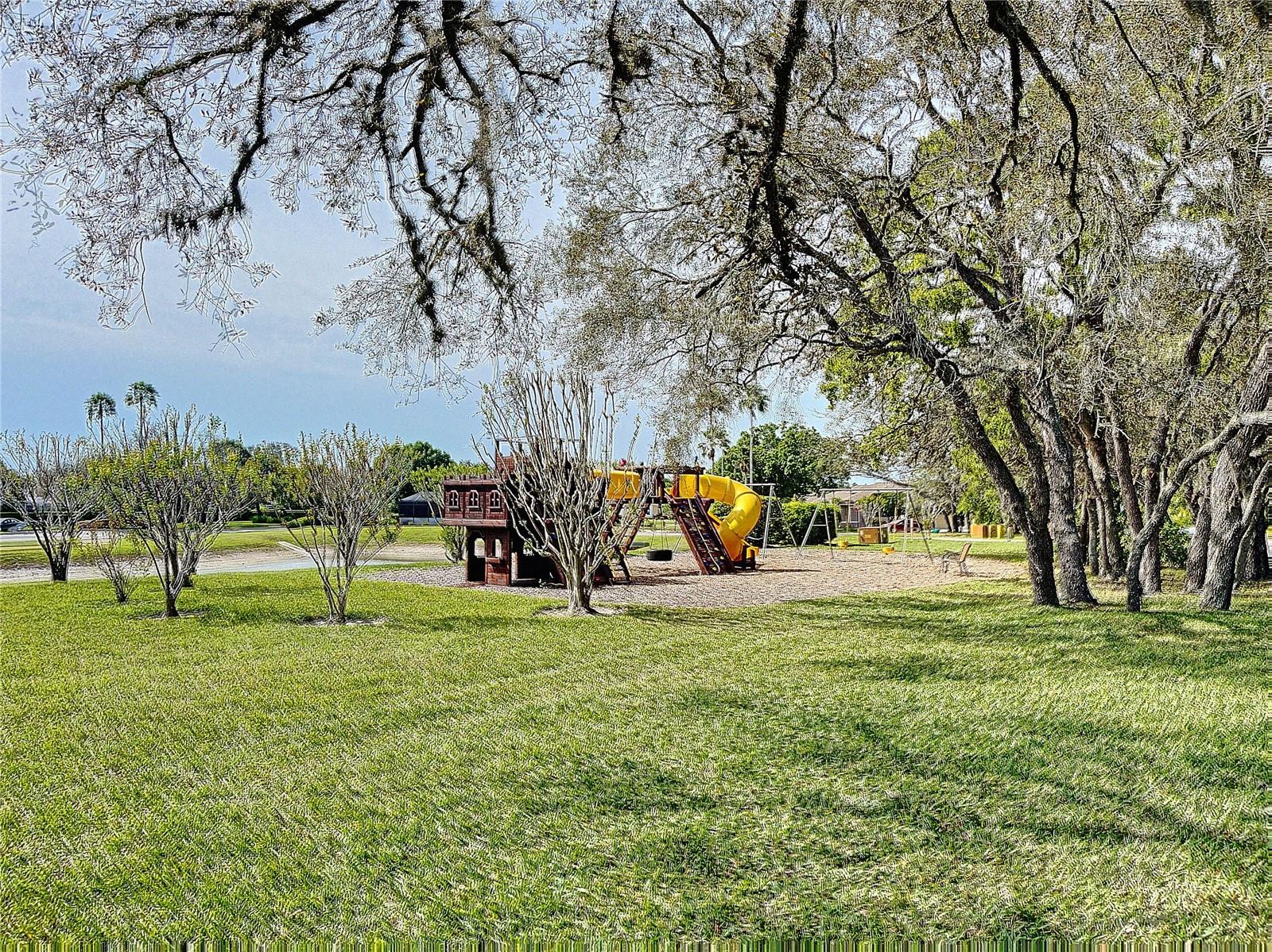 9408 NEW ORLEANS DR, WEEKI WACHEE, FL, 34613