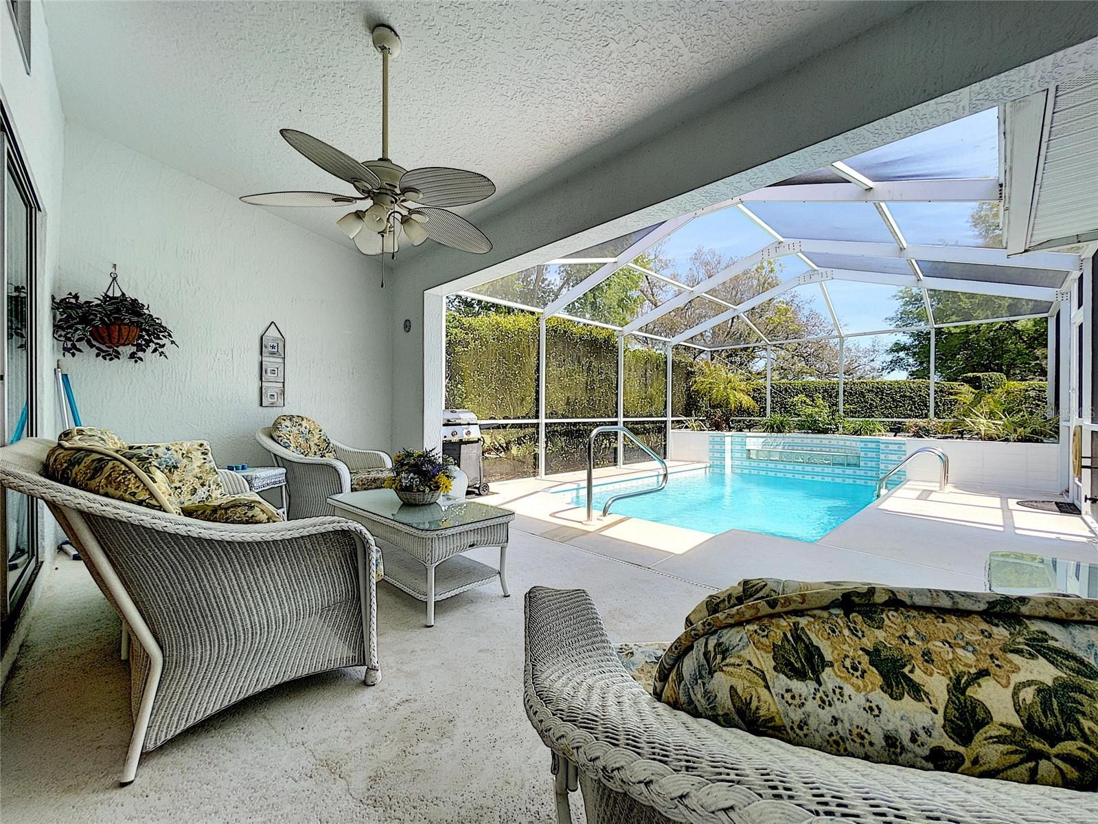 9408 NEW ORLEANS DR, WEEKI WACHEE, FL, 34613