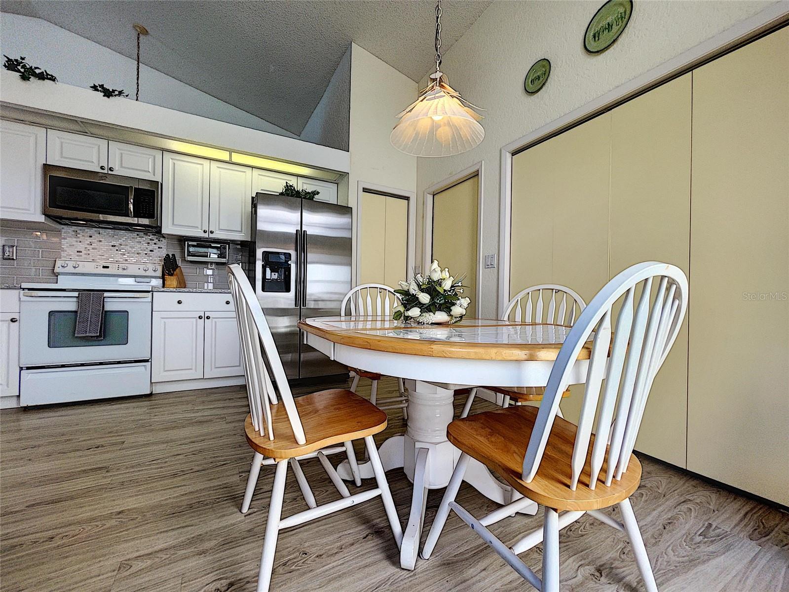 9408 NEW ORLEANS DR, WEEKI WACHEE, FL, 34613