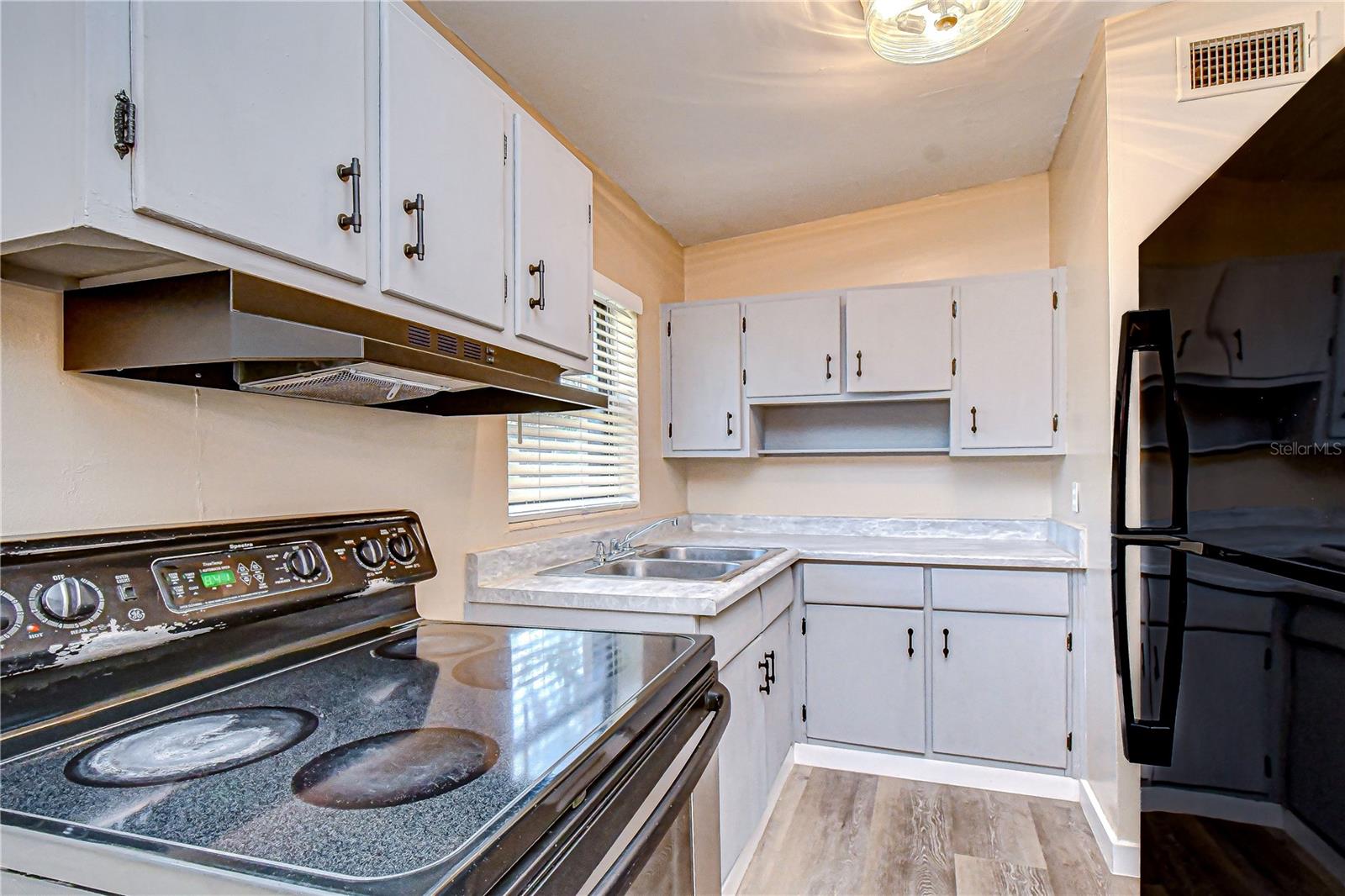 306 E LANGFORD DR, PLANT CITY, FL, 33563