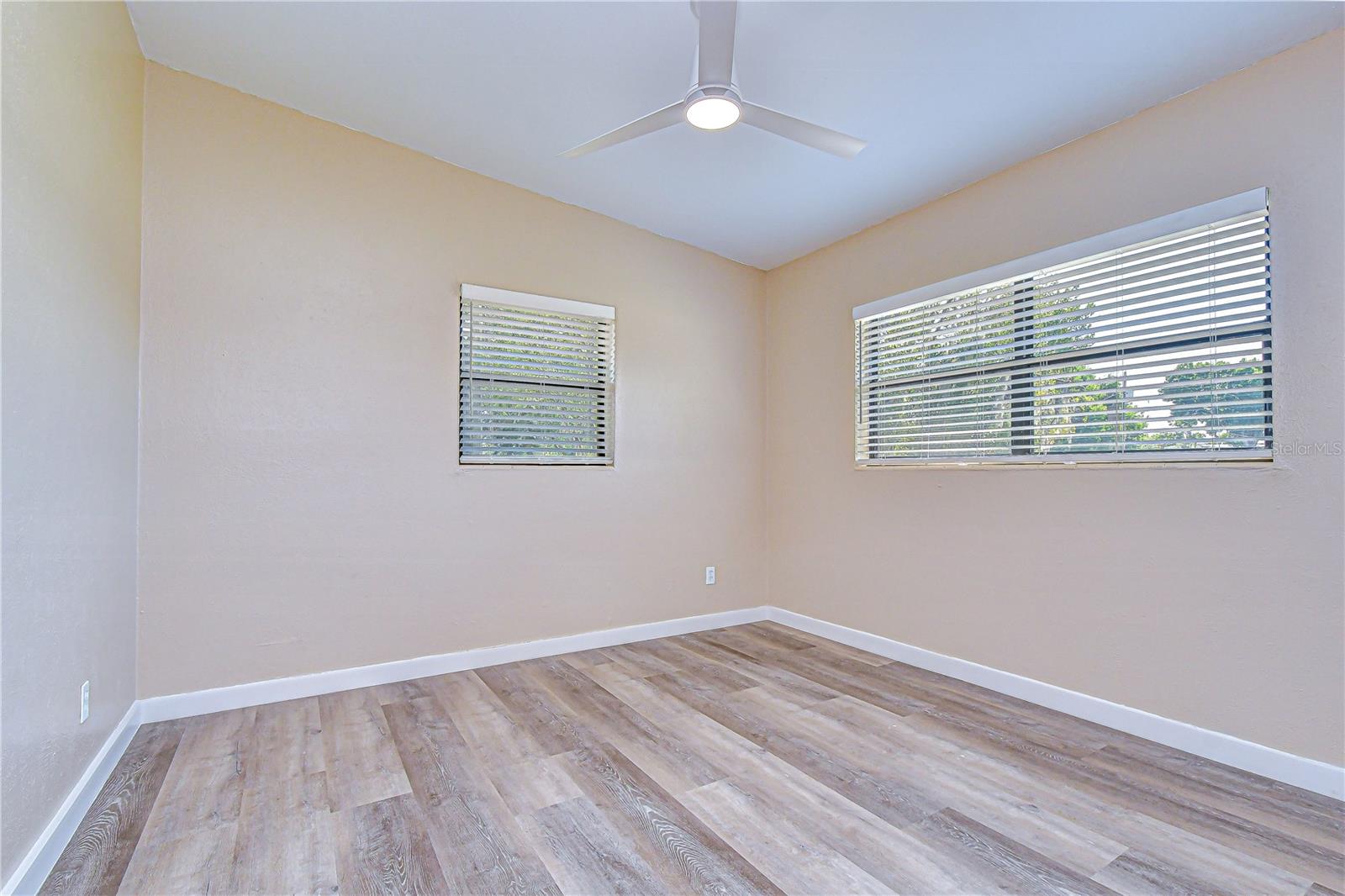 306 E LANGFORD DR, PLANT CITY, FL, 33563