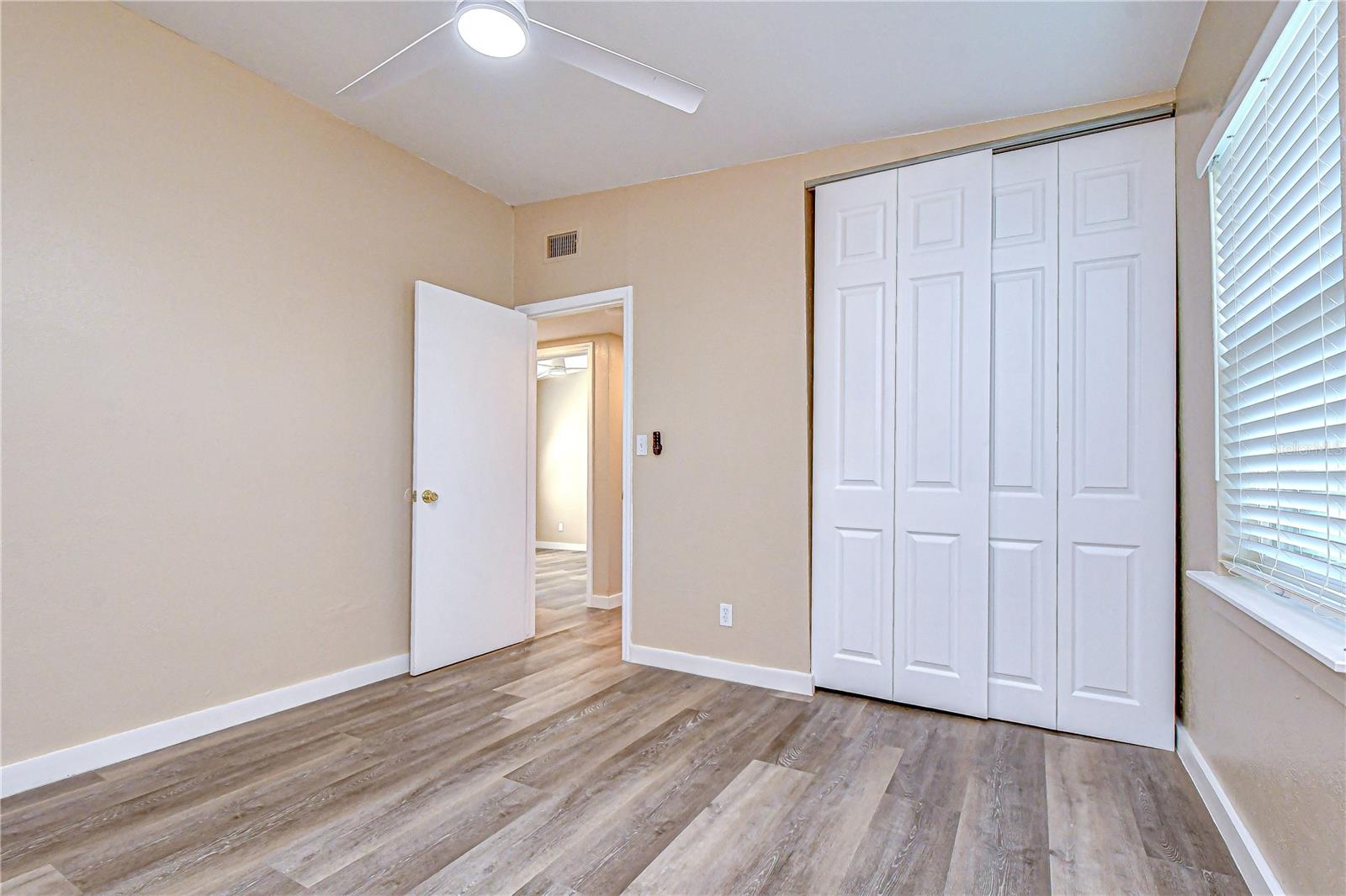 306 E LANGFORD DR, PLANT CITY, FL, 33563