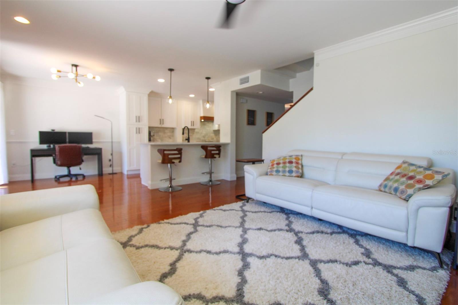 4518 W GRAY ST, TAMPA, FL, 33609