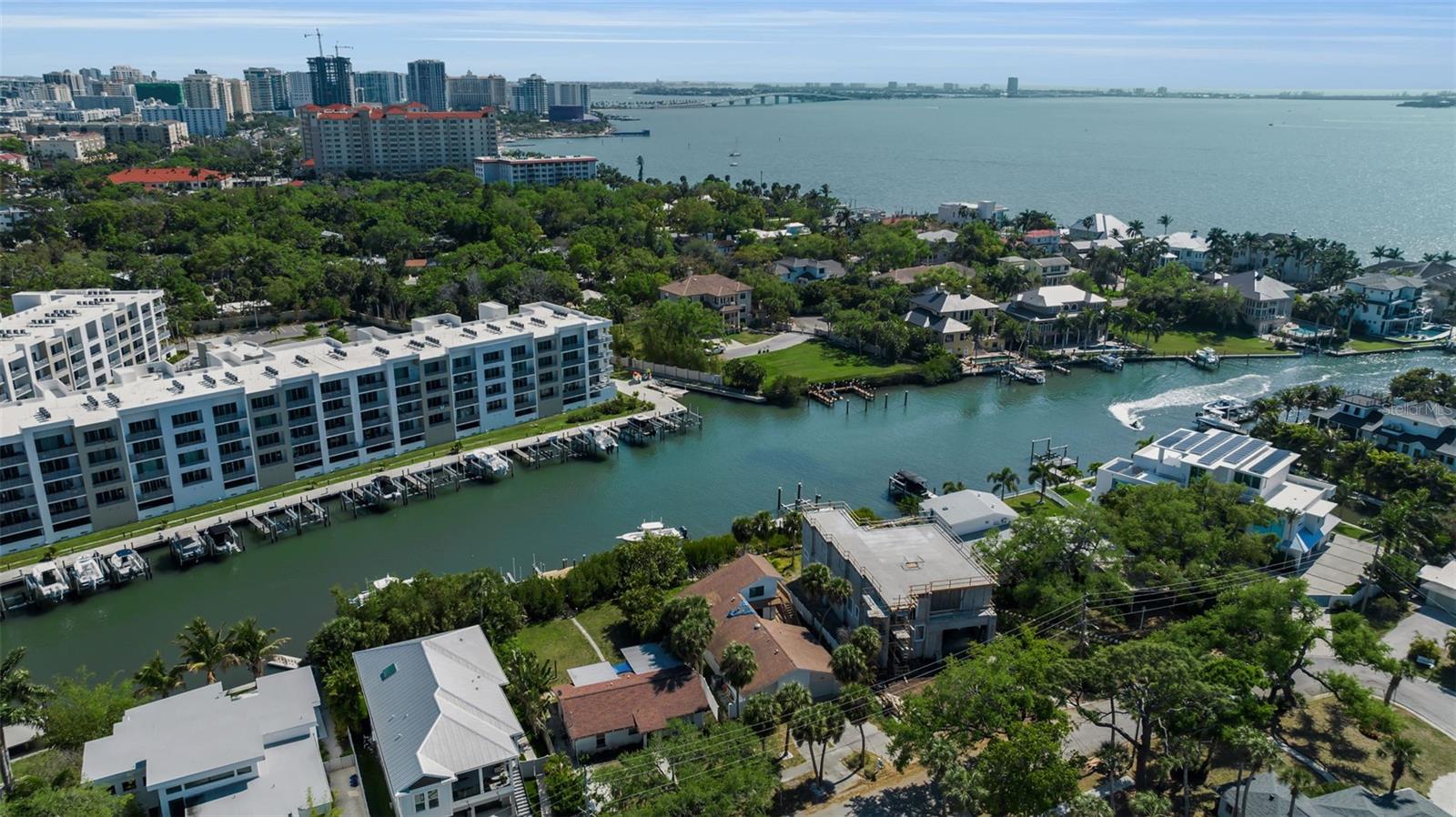 1040 SYLVAN DR, SARASOTA, FL, 34234
