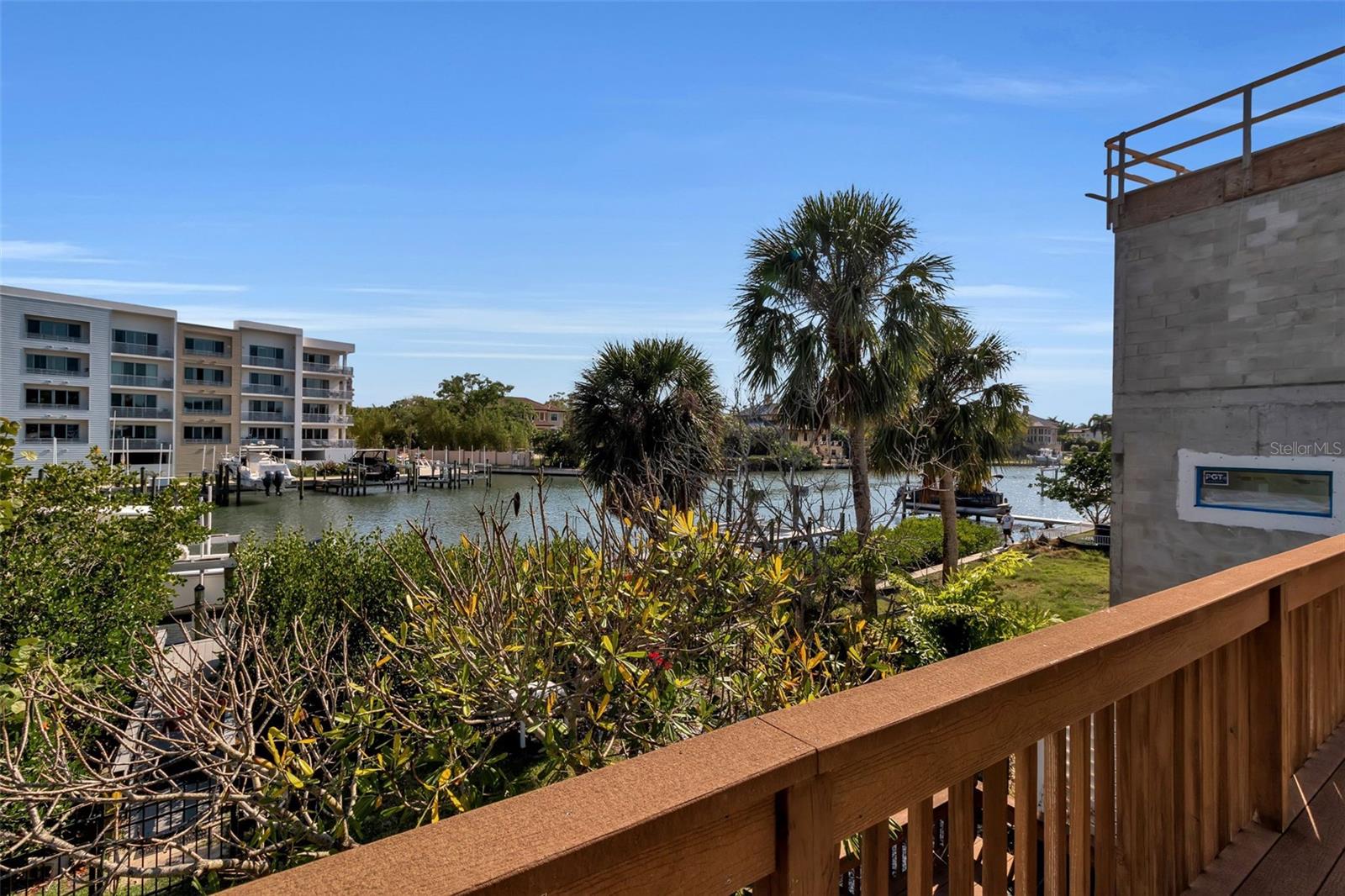 1040 SYLVAN DR, SARASOTA, FL, 34234