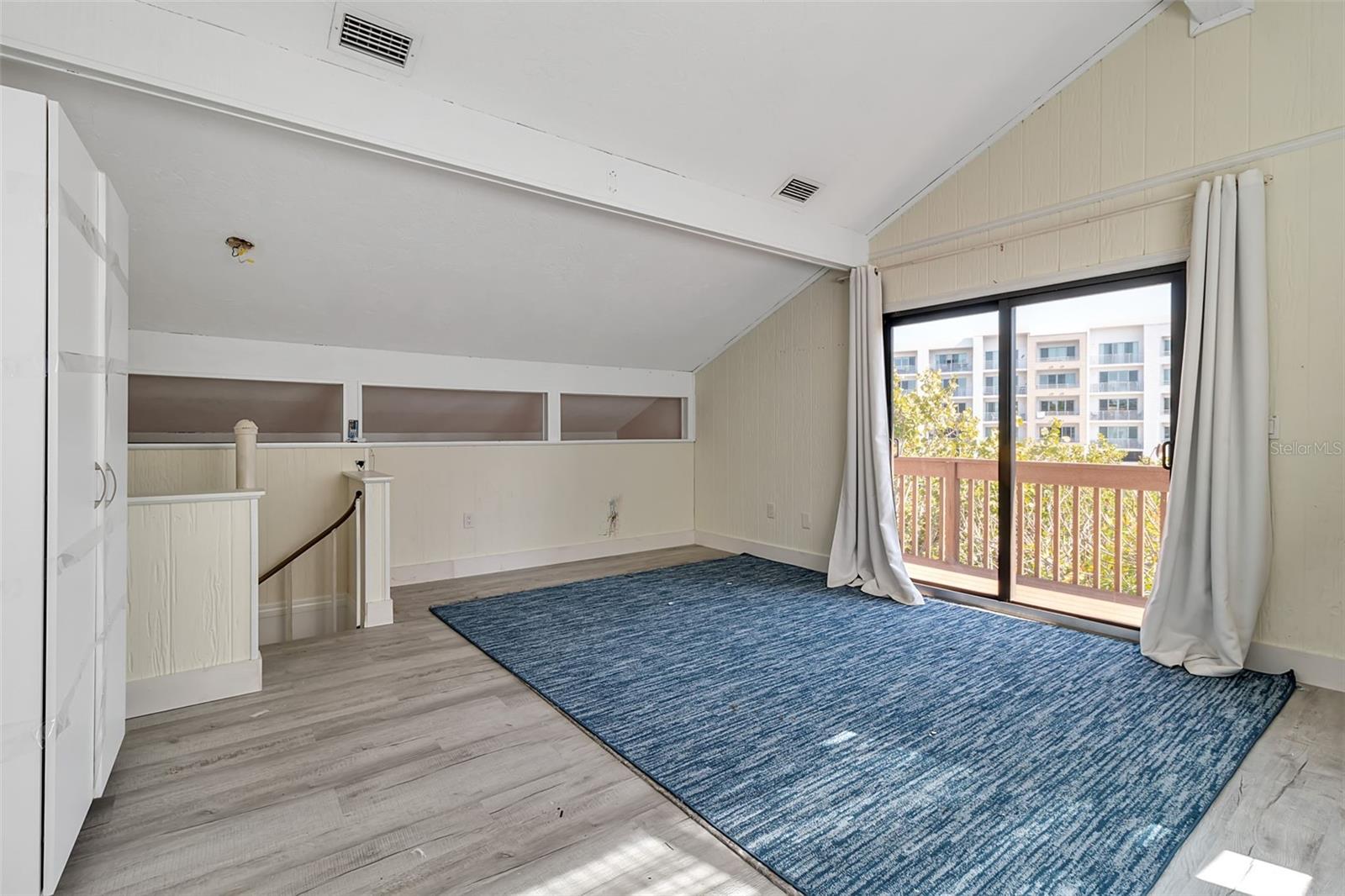 1040 SYLVAN DR, SARASOTA, FL, 34234