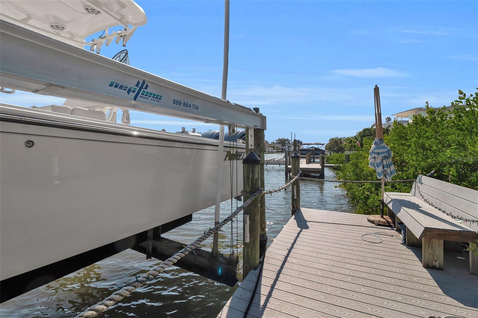 1040 SYLVAN DR, SARASOTA, FL, 34234