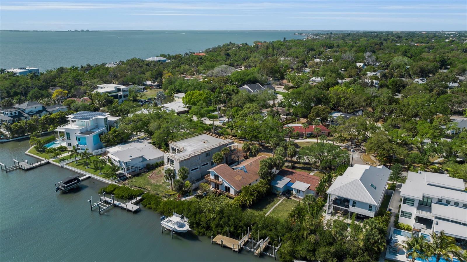 1040 SYLVAN DR, SARASOTA, FL, 34234