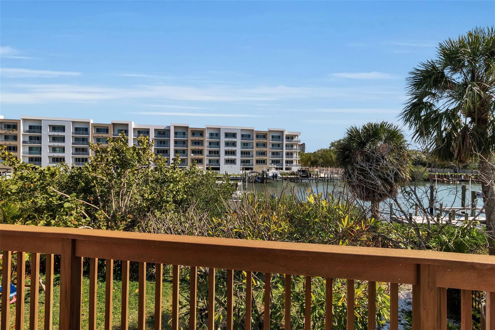 1040 SYLVAN DR, SARASOTA, FL, 34234