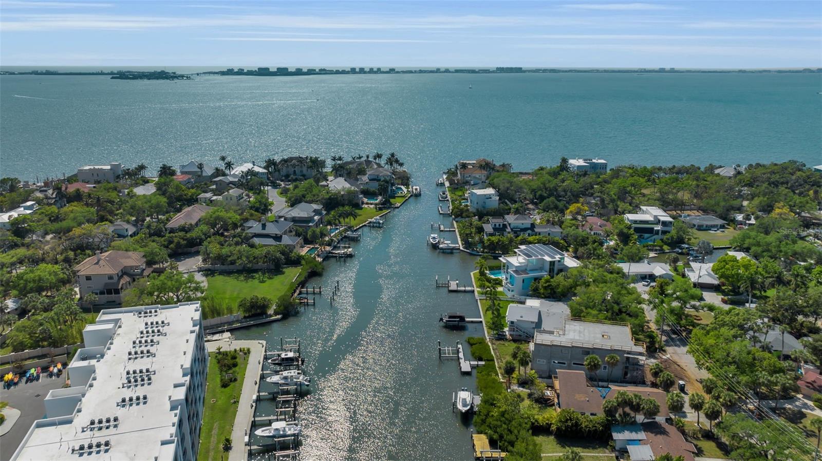 1040 SYLVAN DR, SARASOTA, FL, 34234