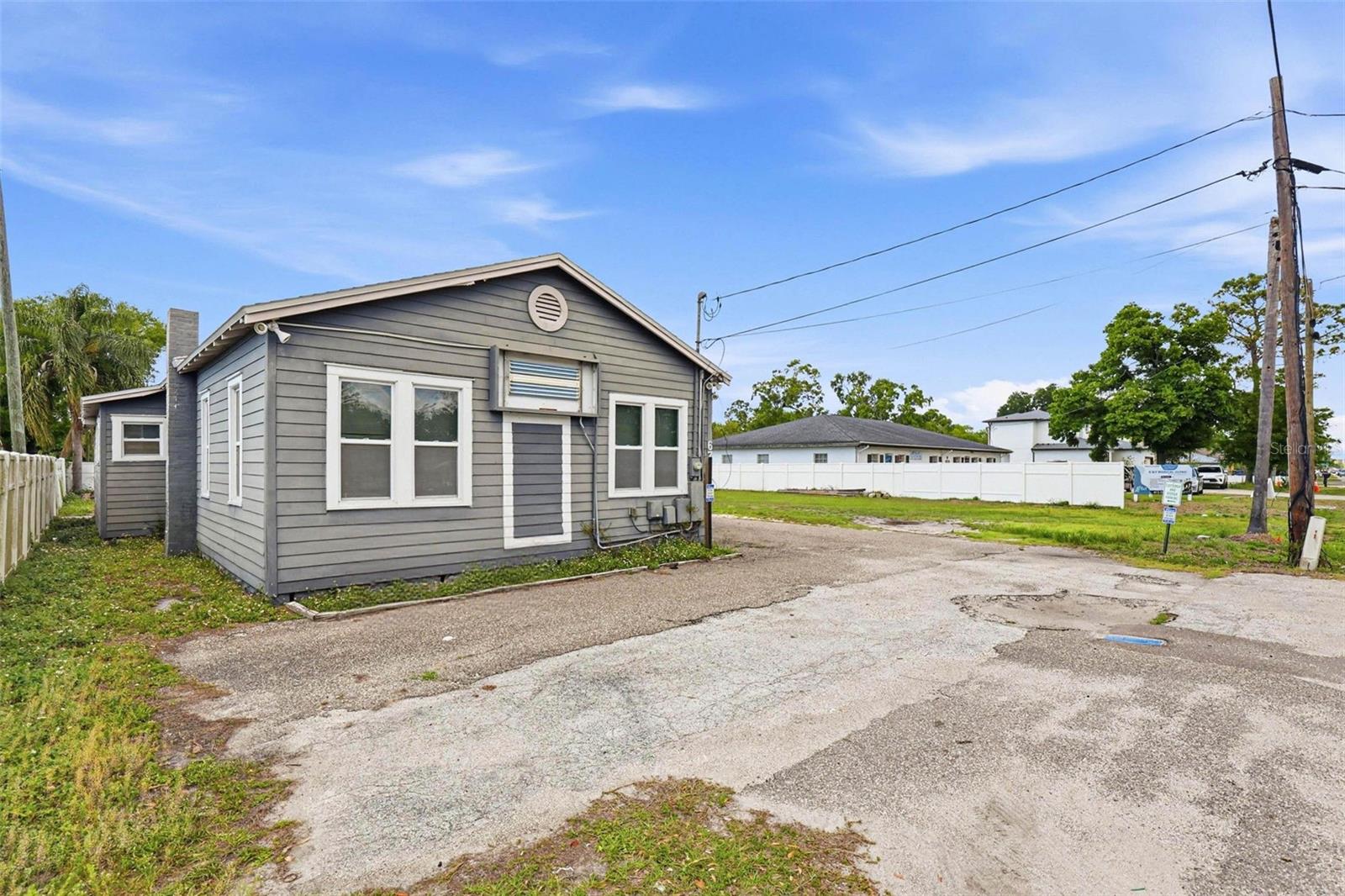 6708 N HIMES AVE, TAMPA, FL, 33614