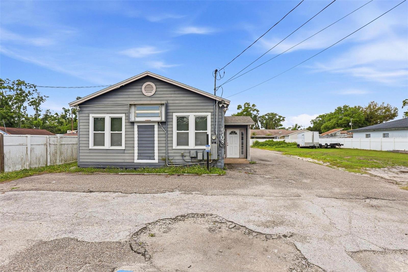 6708 N HIMES AVE, TAMPA, FL, 33614