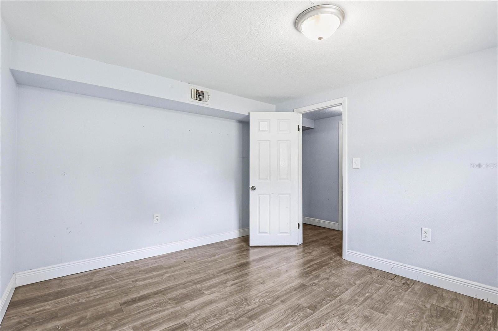 6708 N HIMES AVE, TAMPA, FL, 33614