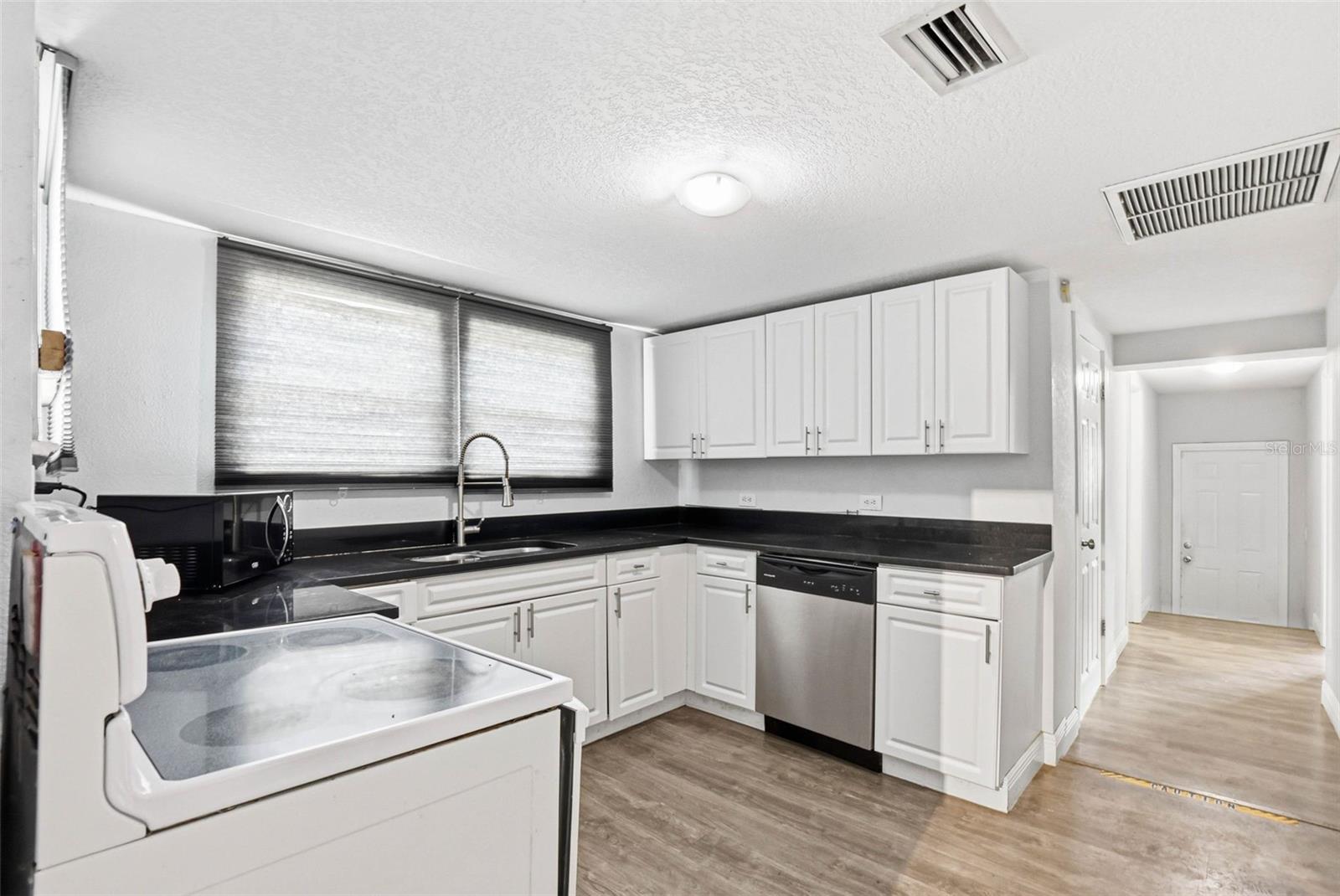 6708 N HIMES AVE, TAMPA, FL, 33614