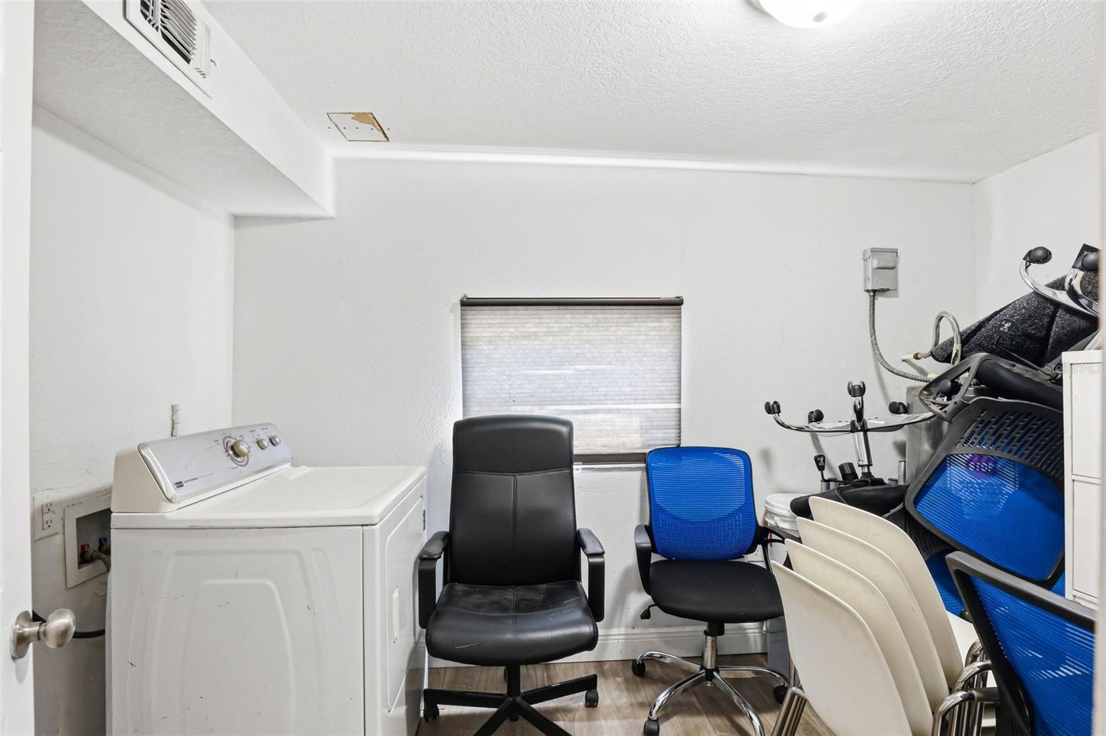 6708 N HIMES AVE, TAMPA, FL, 33614