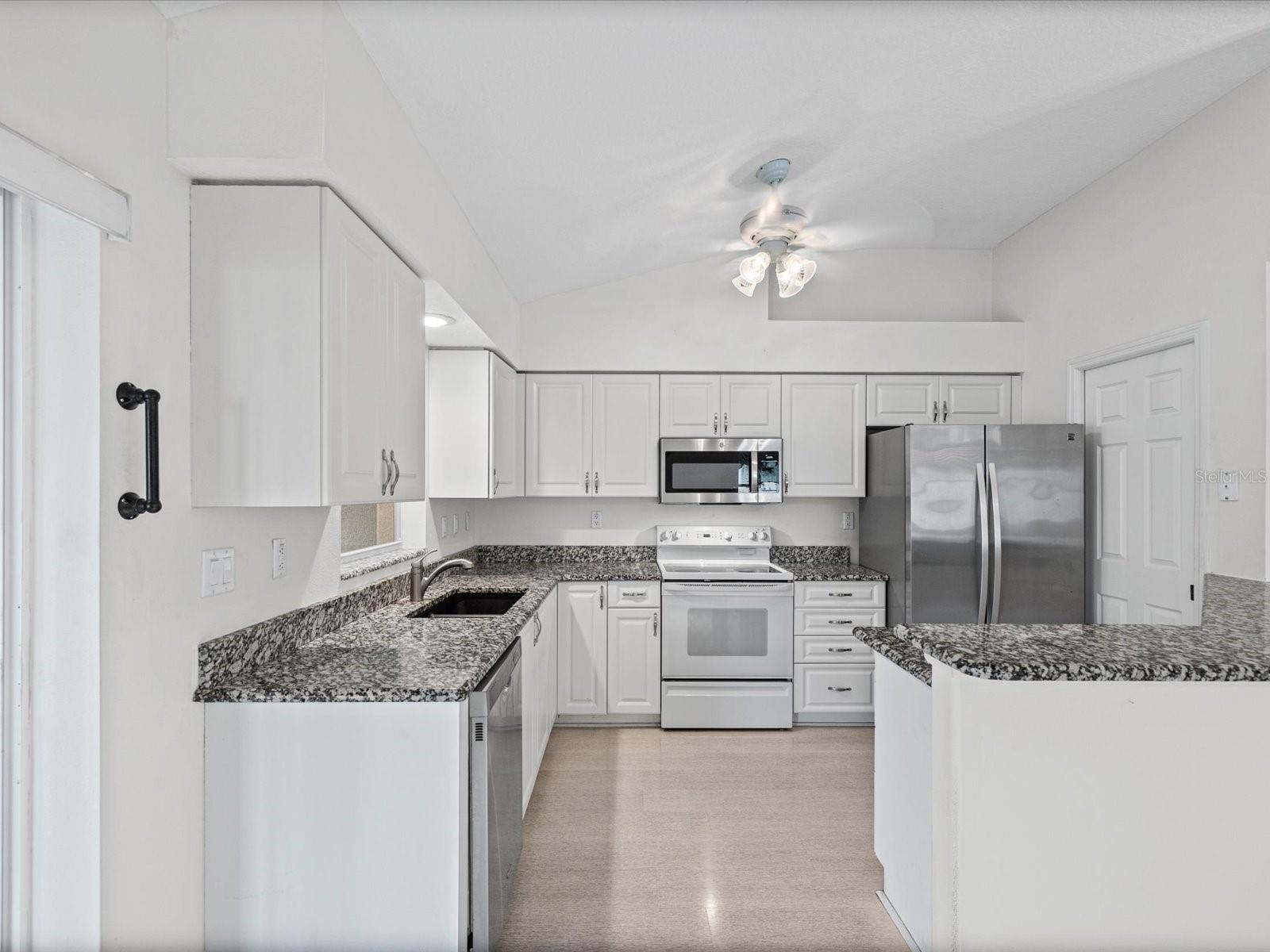 11621 HOLLY ANN DR, NEW PORT RICHEY, FL, 34654