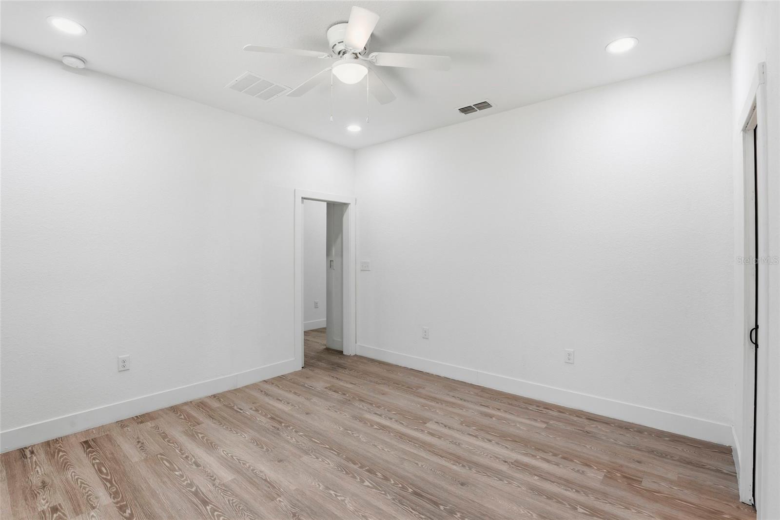103 LONG RD, INTERLACHEN, FL, 32148