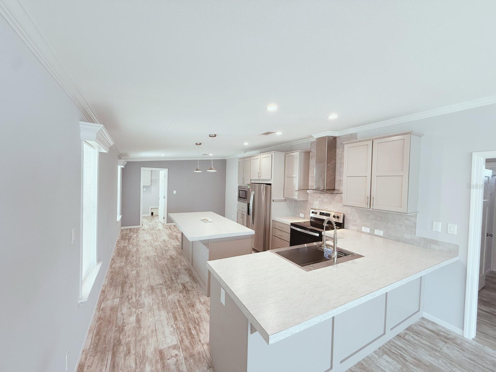 1620 VOYAGER DR, SARASOTA, FL, 34234