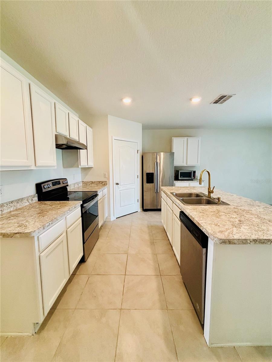 352 ALEXZANDER WAY, WINTER HAVEN, FL, 33881
