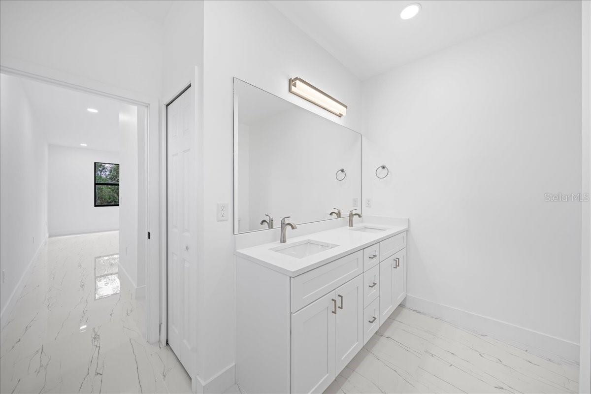 2914 67TH ST W, LEHIGH ACRES, FL, 33971
