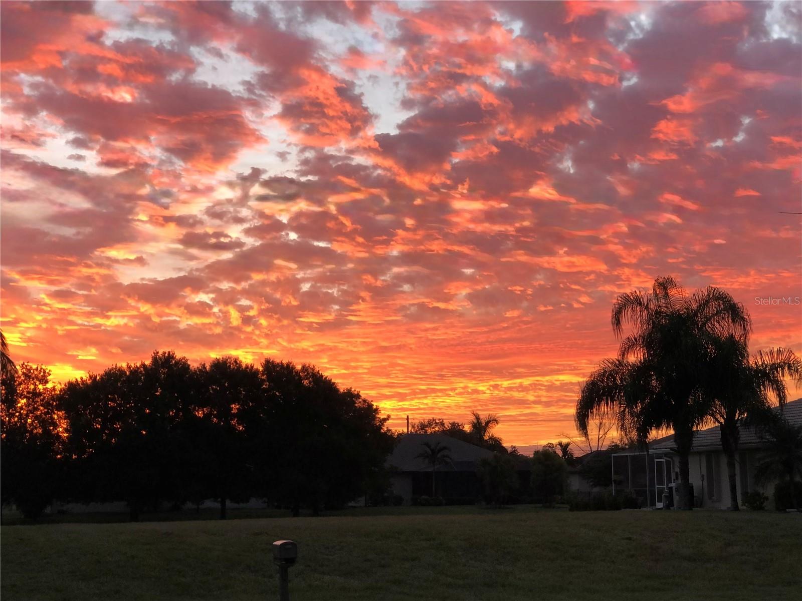 920 ROTONDA CIR, ROTONDA WEST, FL, 33947