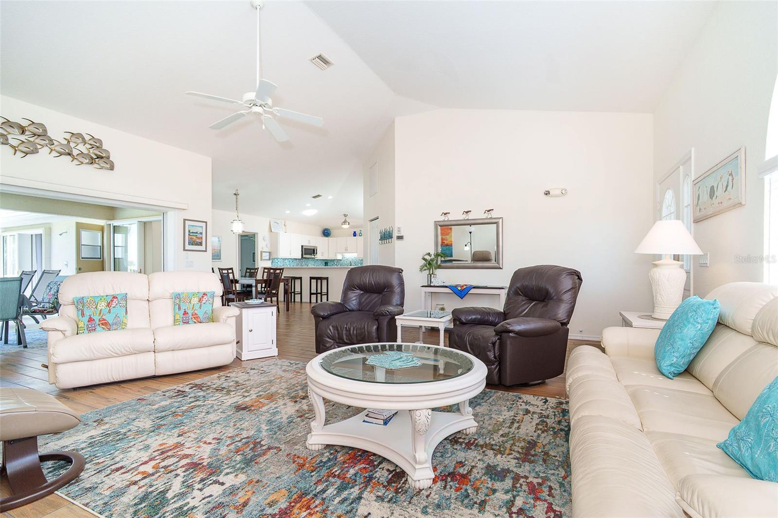 920 ROTONDA CIR, ROTONDA WEST, FL, 33947