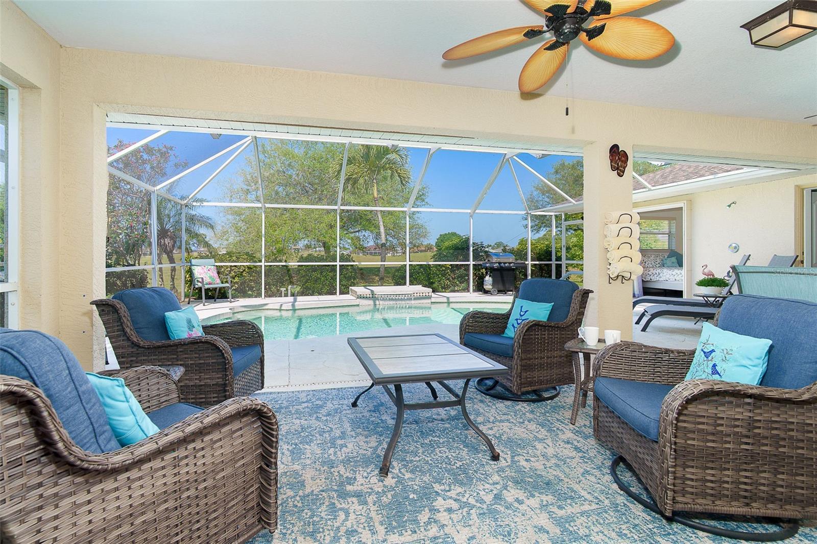 920 ROTONDA CIR, ROTONDA WEST, FL, 33947
