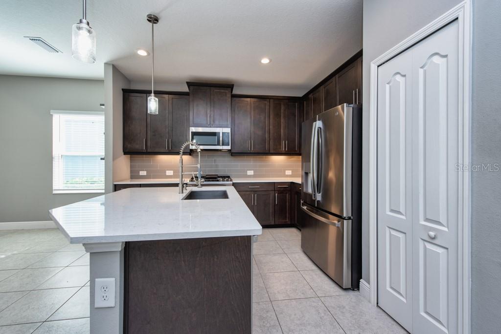 4311 STAR APPLE TER, BRADENTON, FL, 34203