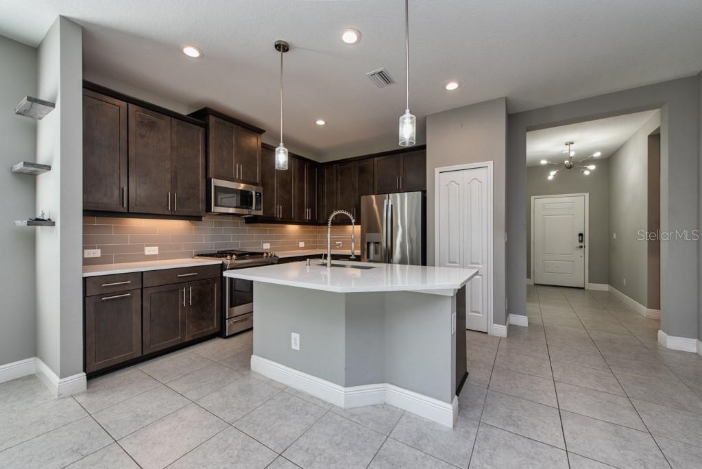 4311 STAR APPLE TER, BRADENTON, FL, 34203