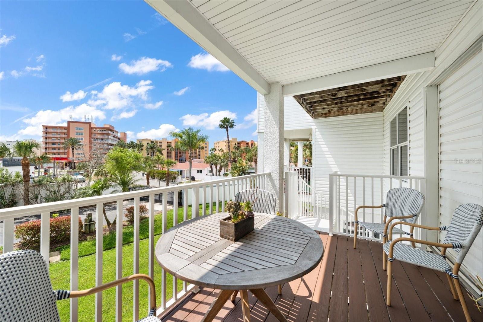 103 SHOALS CIR, NORTH REDINGTON BEACH, FL, 33708