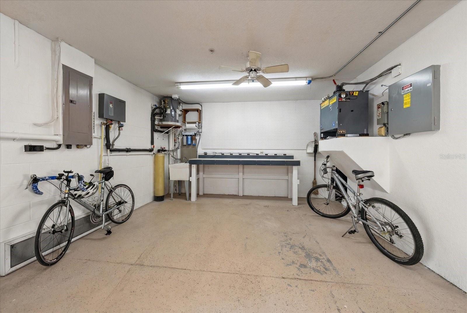 103 SHOALS CIR, NORTH REDINGTON BEACH, FL, 33708
