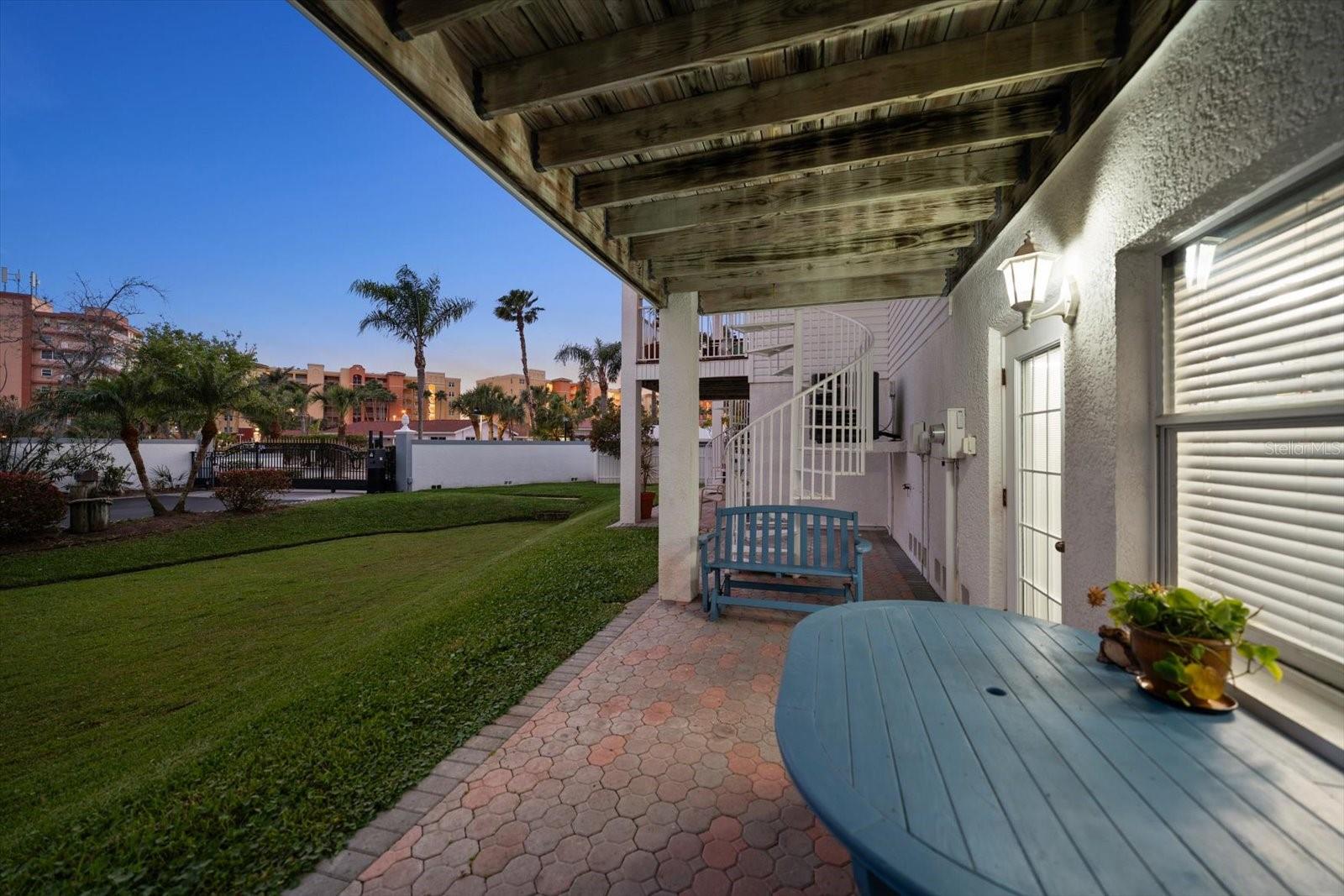 103 SHOALS CIR, NORTH REDINGTON BEACH, FL, 33708