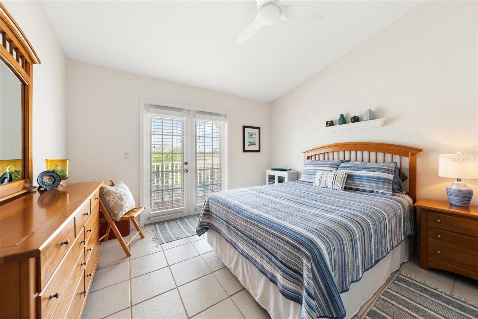 103 SHOALS CIR, NORTH REDINGTON BEACH, FL, 33708
