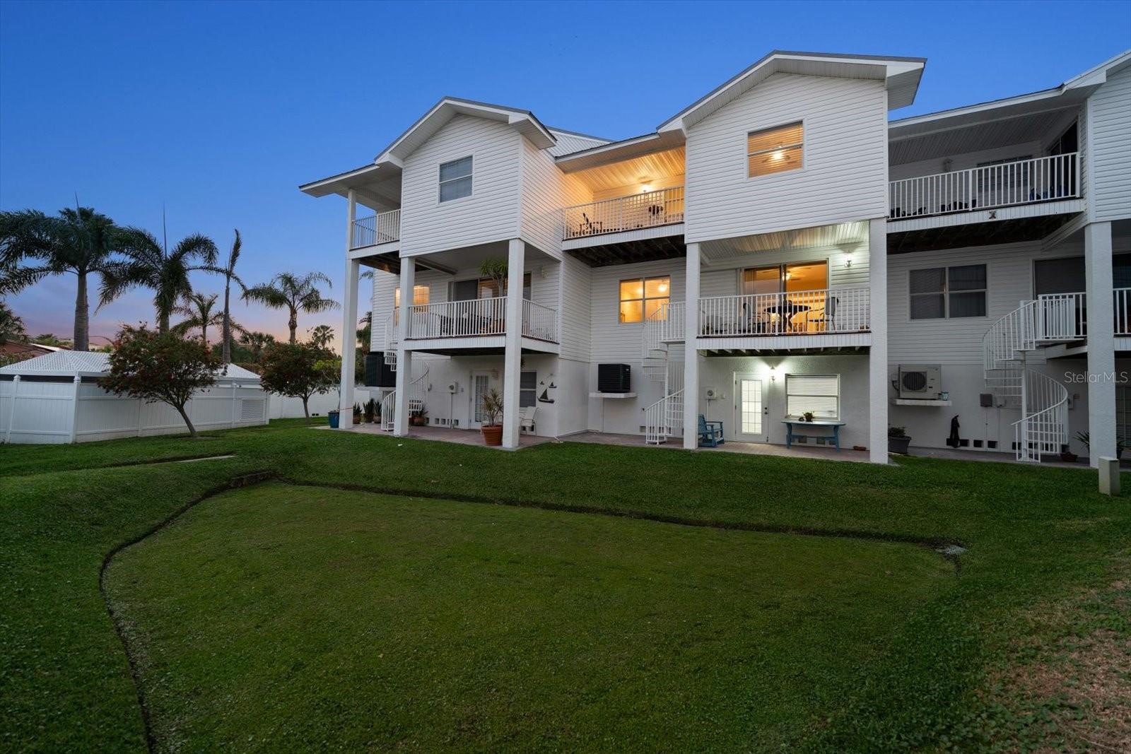 103 SHOALS CIR, NORTH REDINGTON BEACH, FL, 33708
