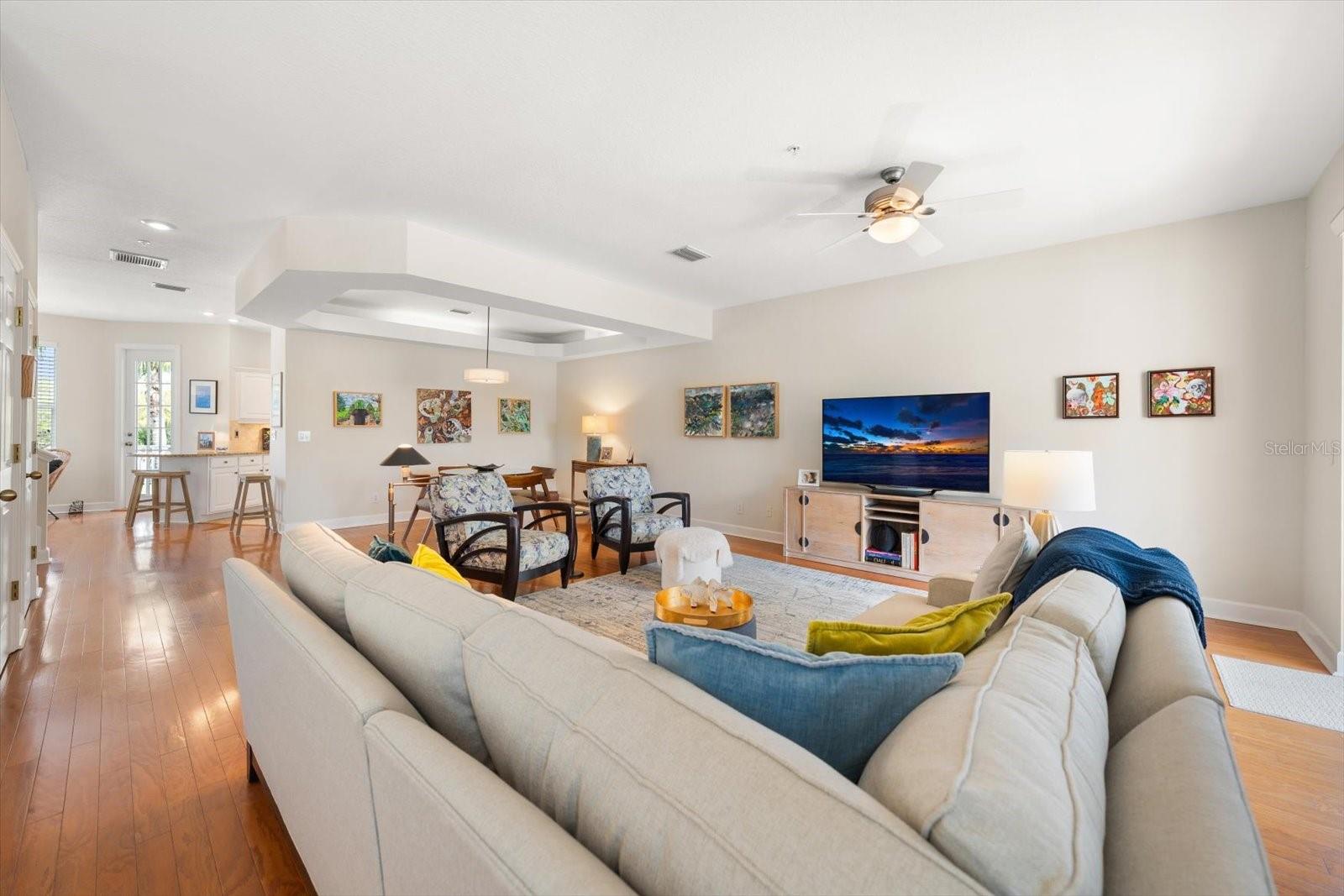 103 SHOALS CIR, NORTH REDINGTON BEACH, FL, 33708