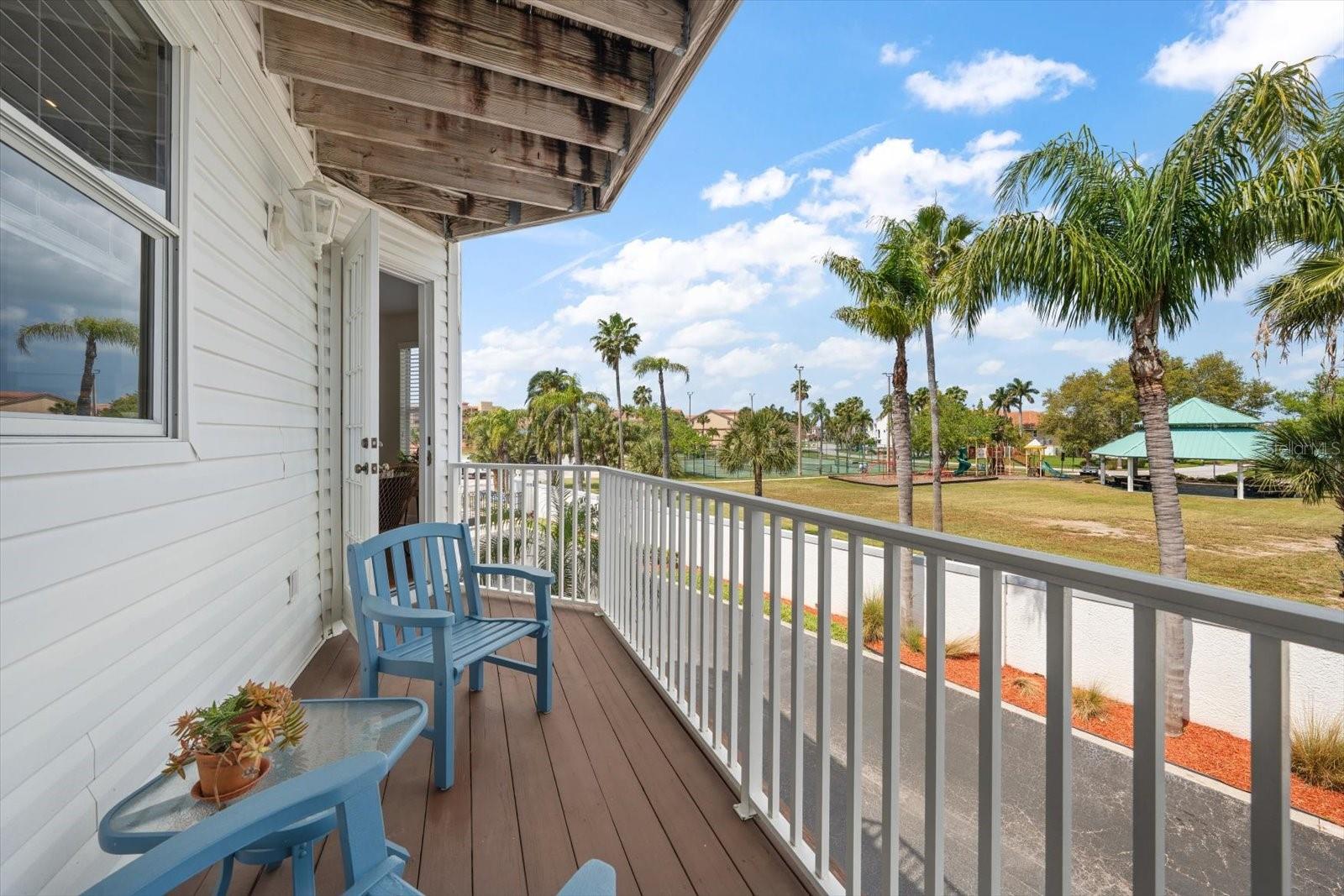 103 SHOALS CIR, NORTH REDINGTON BEACH, FL, 33708